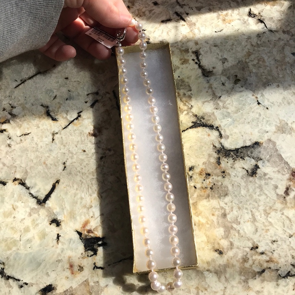 Japanese Akoya Pearl Necklace 20.5 length - Picture 8 of 8
